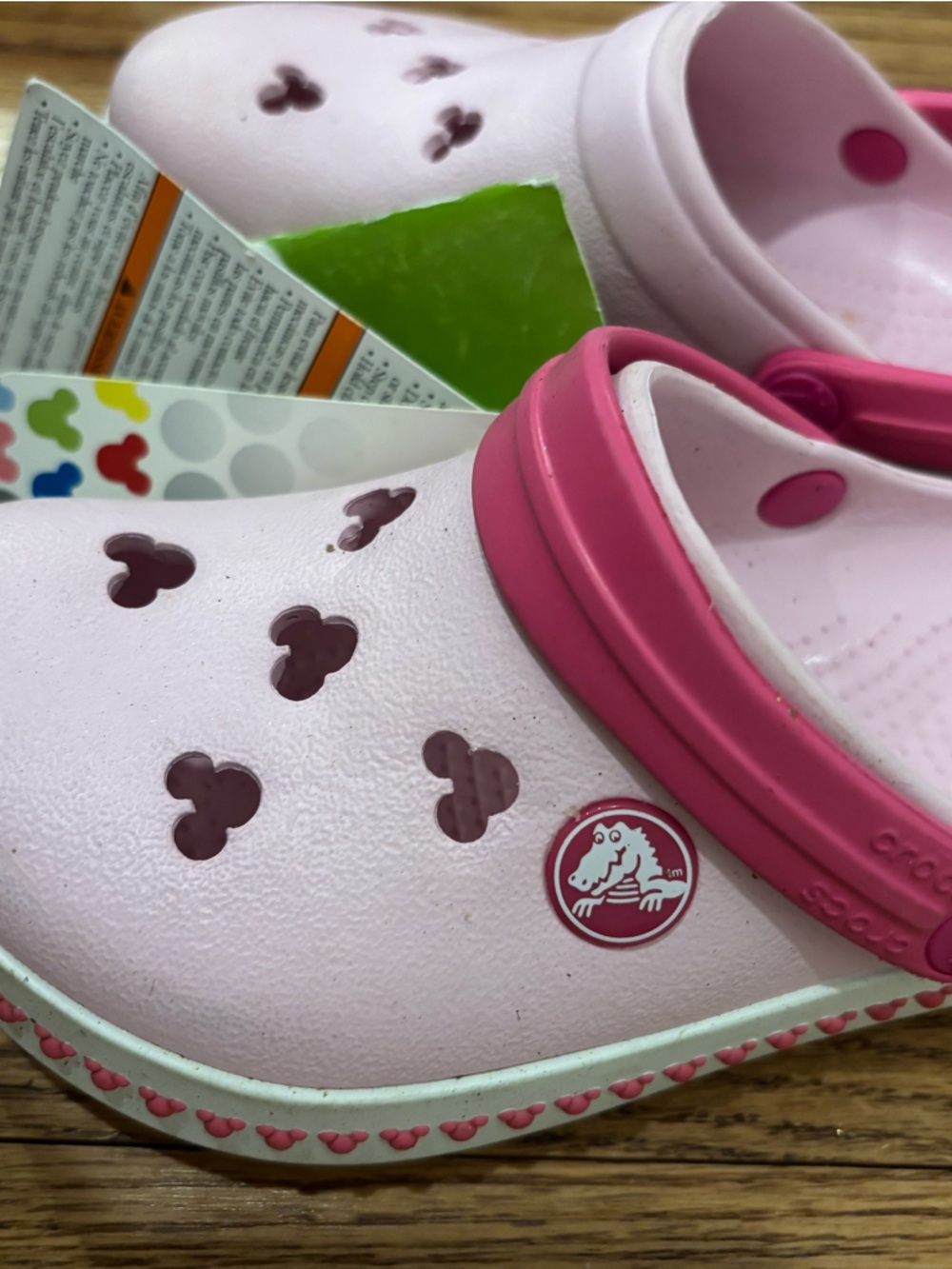NWT Crocs Kids Pink Slip-On Sandals - Picture 4 of 6